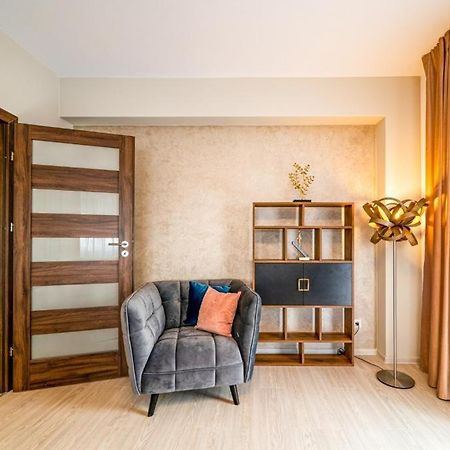 Apartamento Pink Velvet Rk Ghimbav Exterior foto