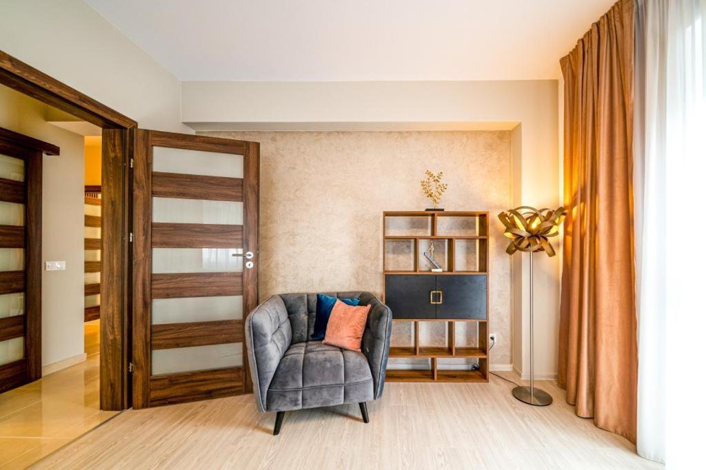 Apartamento Pink Velvet Rk Ghimbav Exterior foto
